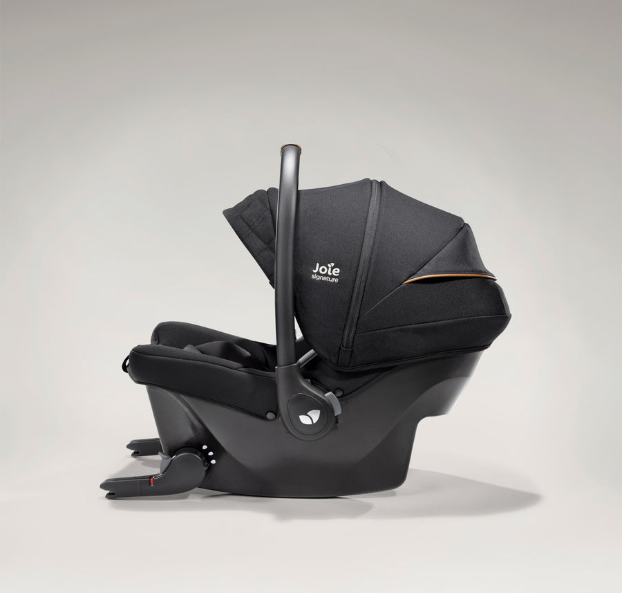 JOIE Sprint Babyschale mit integrierten ISOFIX-Konnektoren