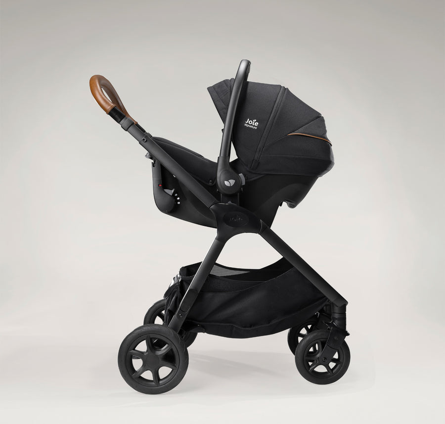 JOIE Sprint Babyschale mit integrierten ISOFIX-Konnektoren